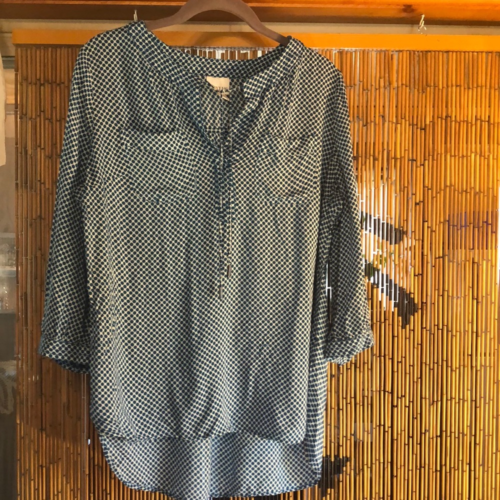Ladies size medium blouse from stylus